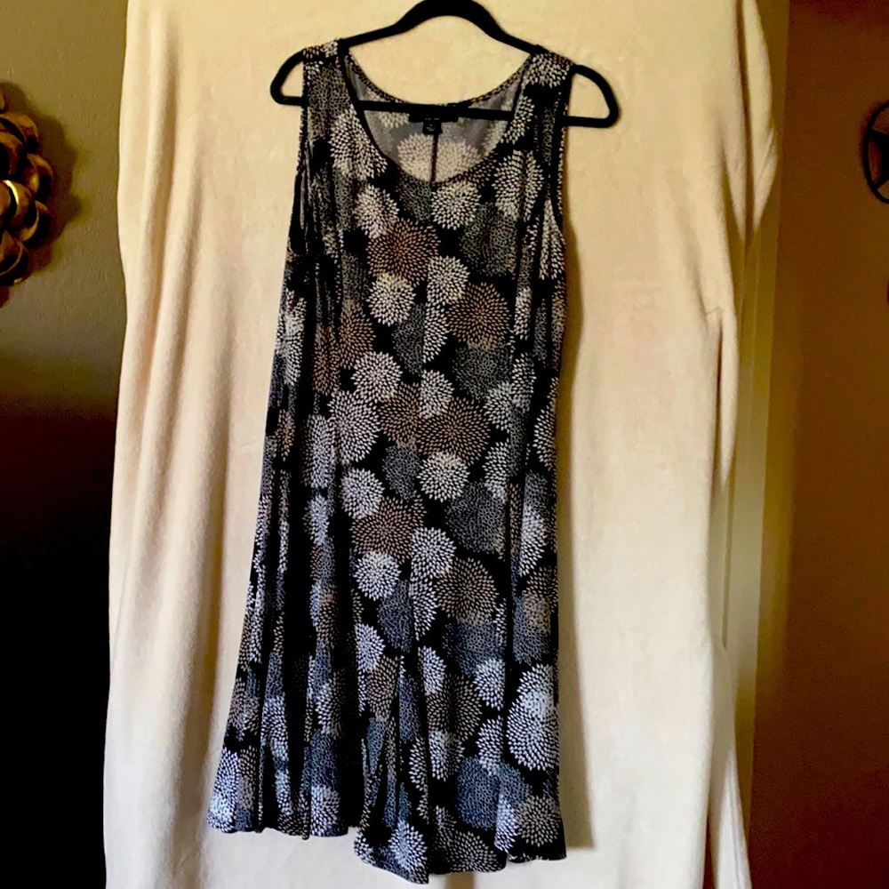 Sleeveless dress size XL
